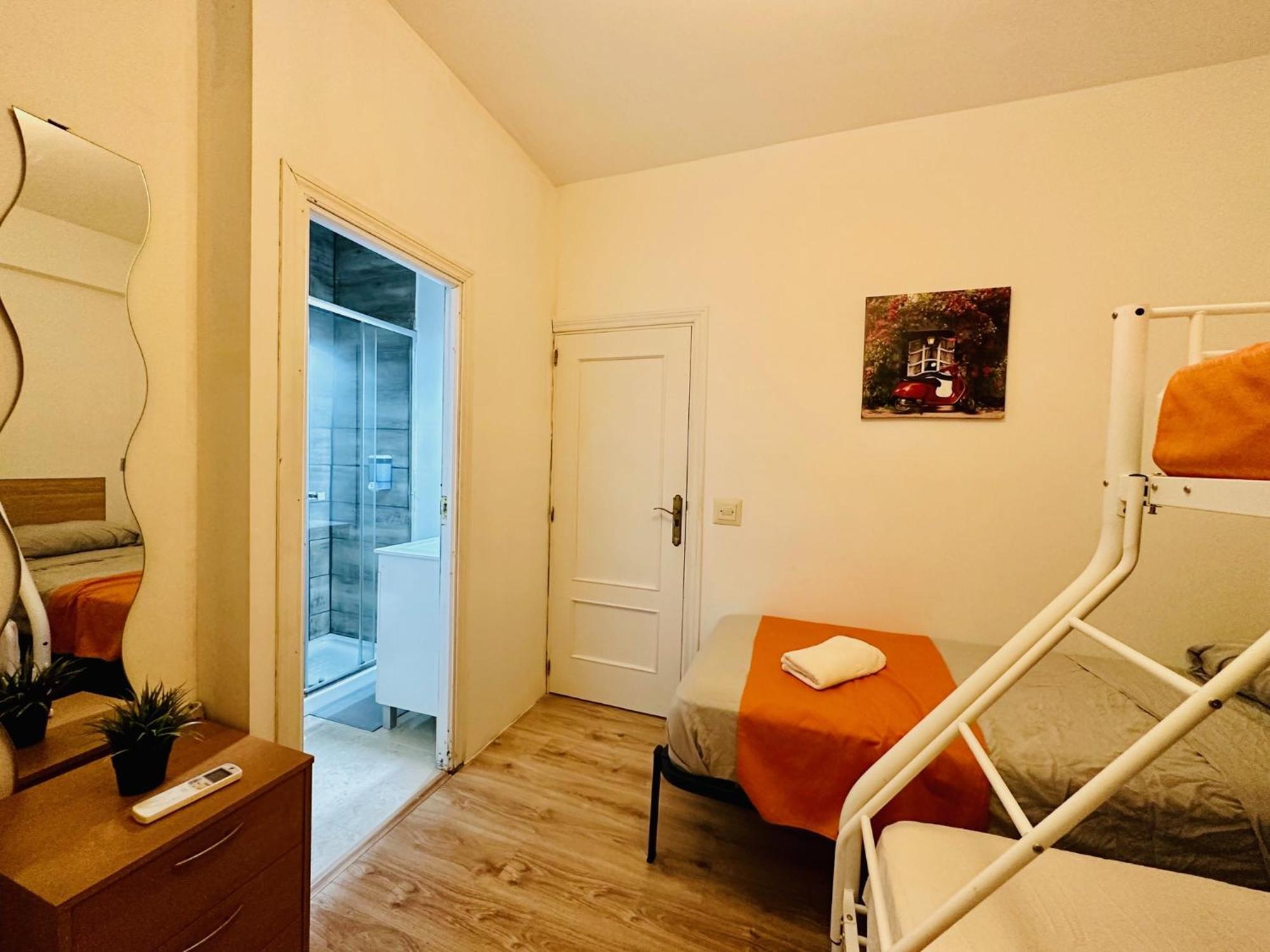 Punta Me Rooms In Madrid Downtown Bagian luar foto
