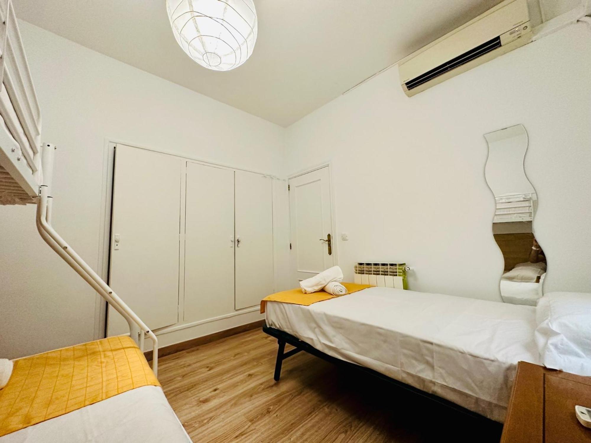 Punta Me Rooms In Madrid Downtown Bagian luar foto