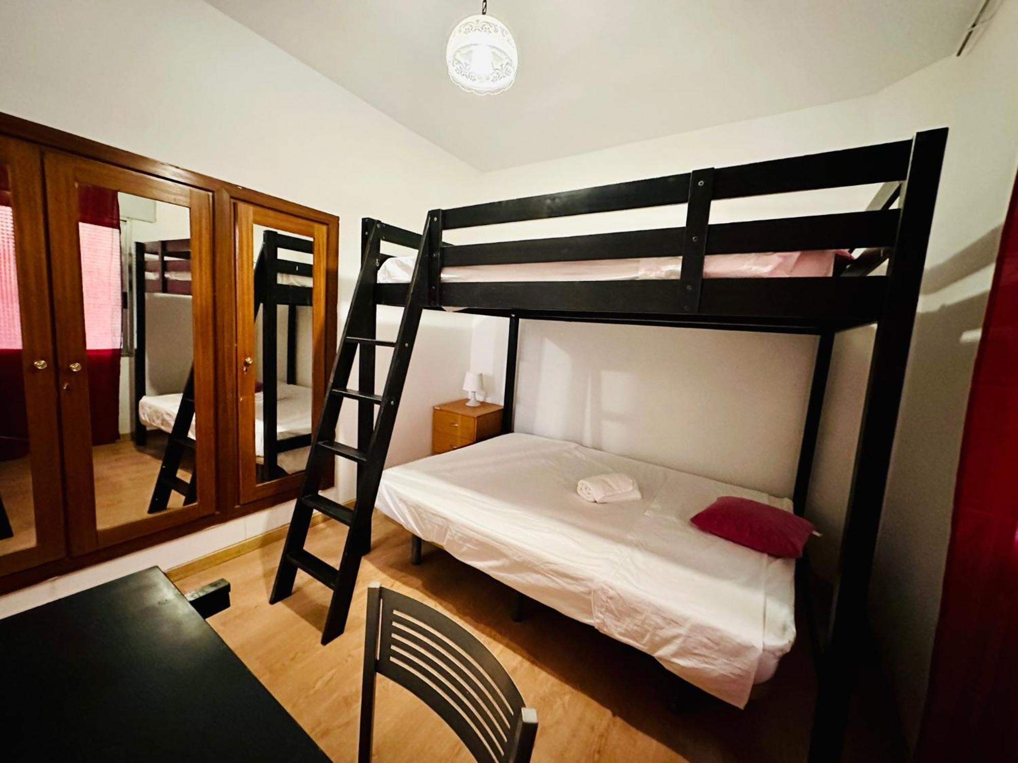 Punta Me Rooms In Madrid Downtown Bagian luar foto